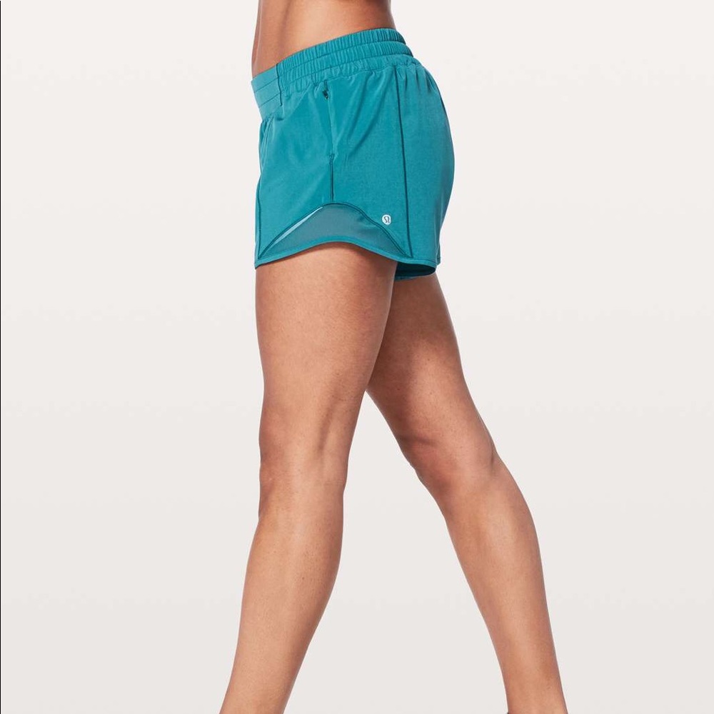 Lululemon Hotty Hot Short II *Long 4"